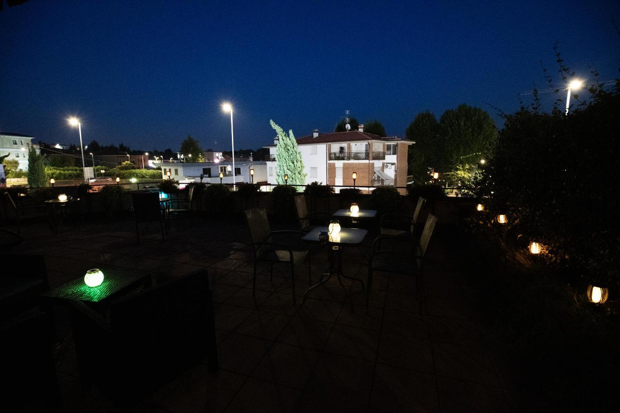 Bru Rooms Peschiera del Garda Eksteriør billede