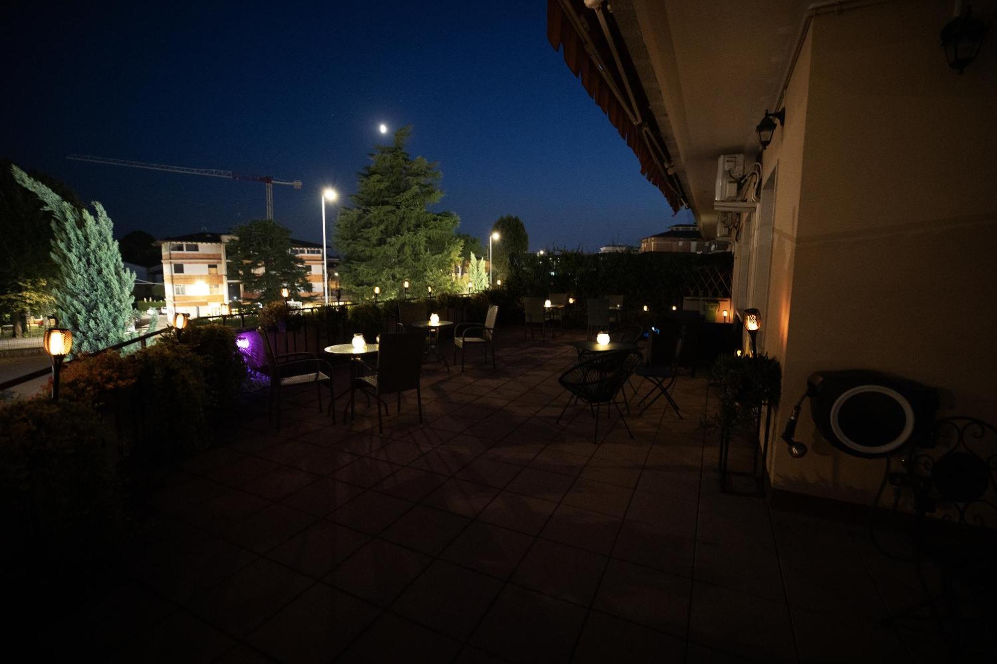 Bru Rooms Peschiera del Garda Eksteriør billede