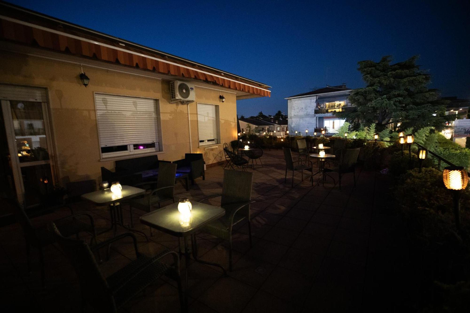 Bru Rooms Peschiera del Garda Eksteriør billede